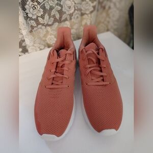 Adidas Asweerun Athletic Sneaker Size 10 Womens Coral & Gray NWOB Excellent Con.